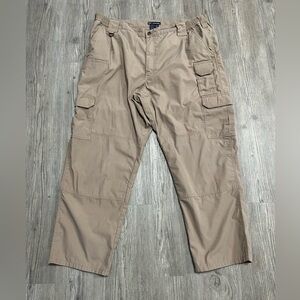 5.11® MEN’S REGULAR FIT TACLITE® PRO RIPSTOP CARGO PANT. Mens size 42x30